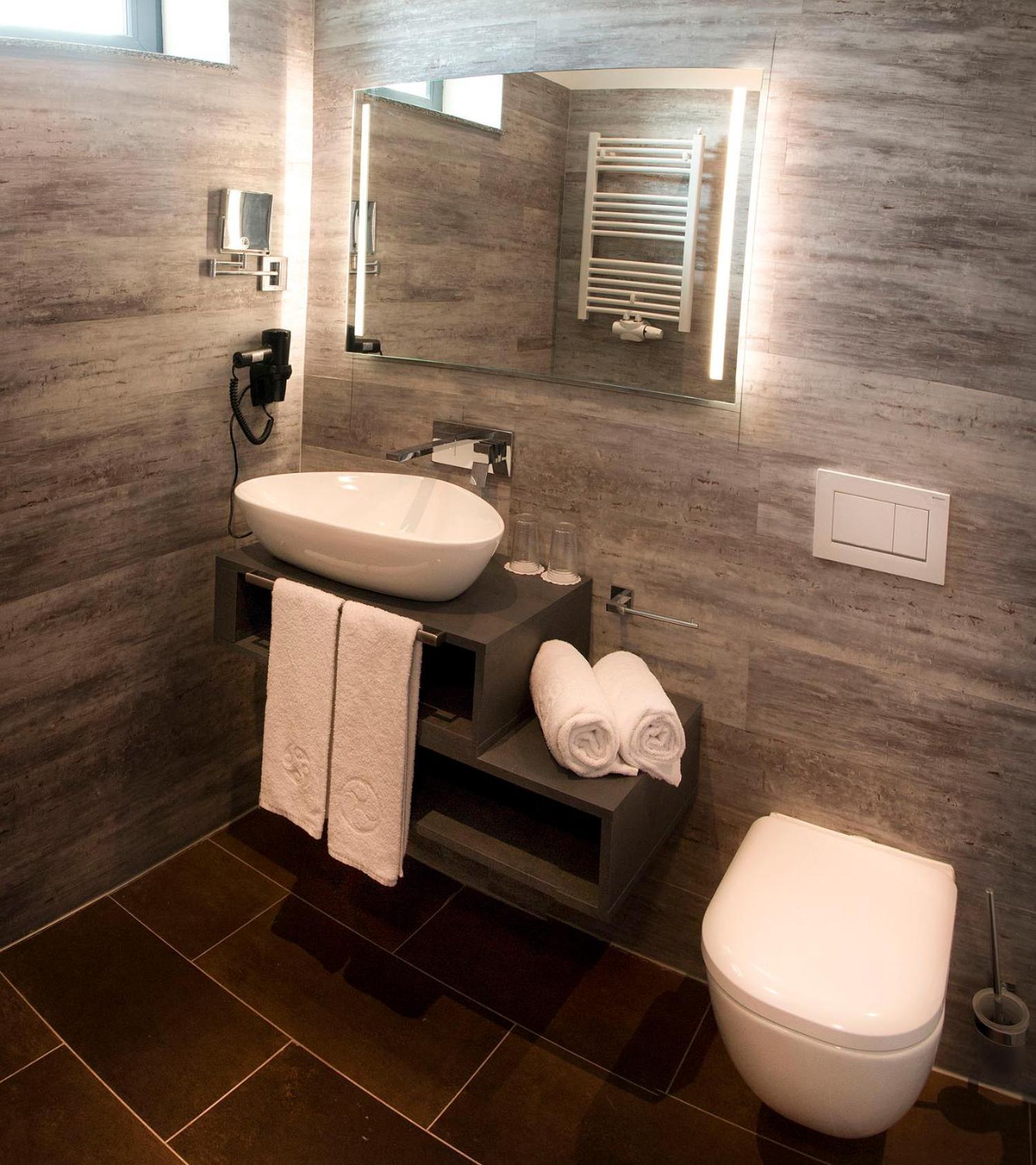 Hotel Lifestyle Mindelheim Eksteriør billede