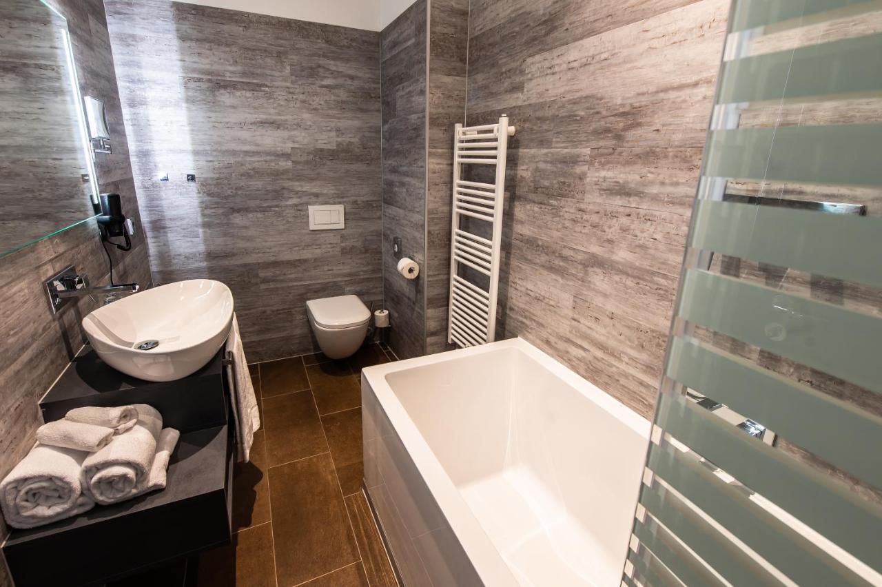 Hotel Lifestyle Mindelheim Eksteriør billede